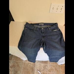 GUC Levi's Classic Straight Jeans - Women's Size 18W - Slight wear